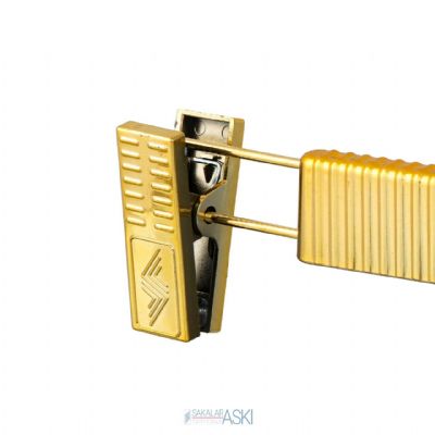 Chromed Metal Skirt Hanger